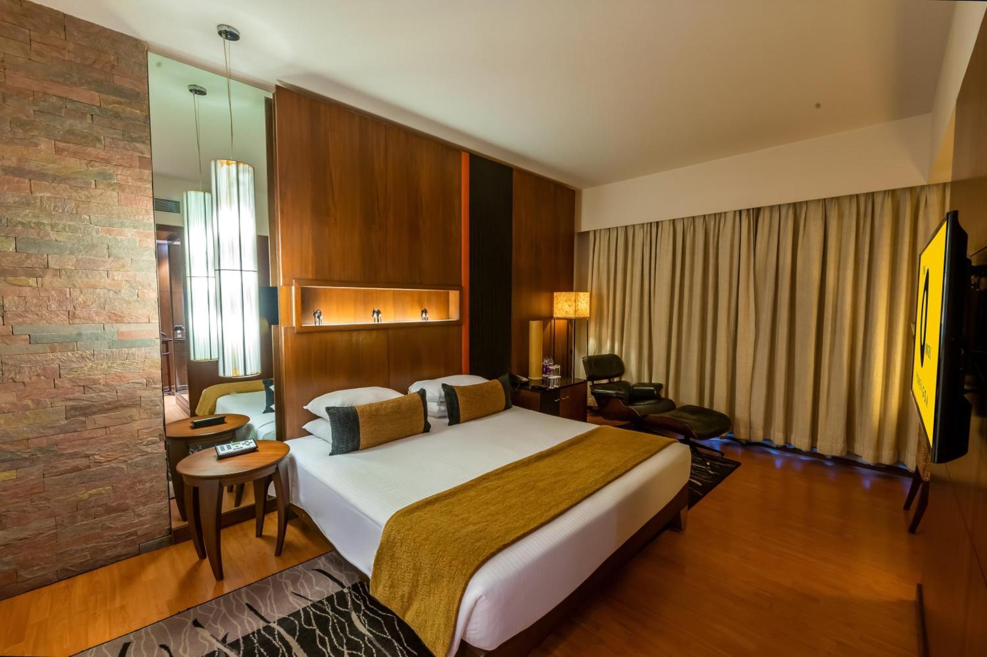Hotel O 5*